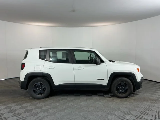 Used 2018 Alpine White Jeep Sport image 4