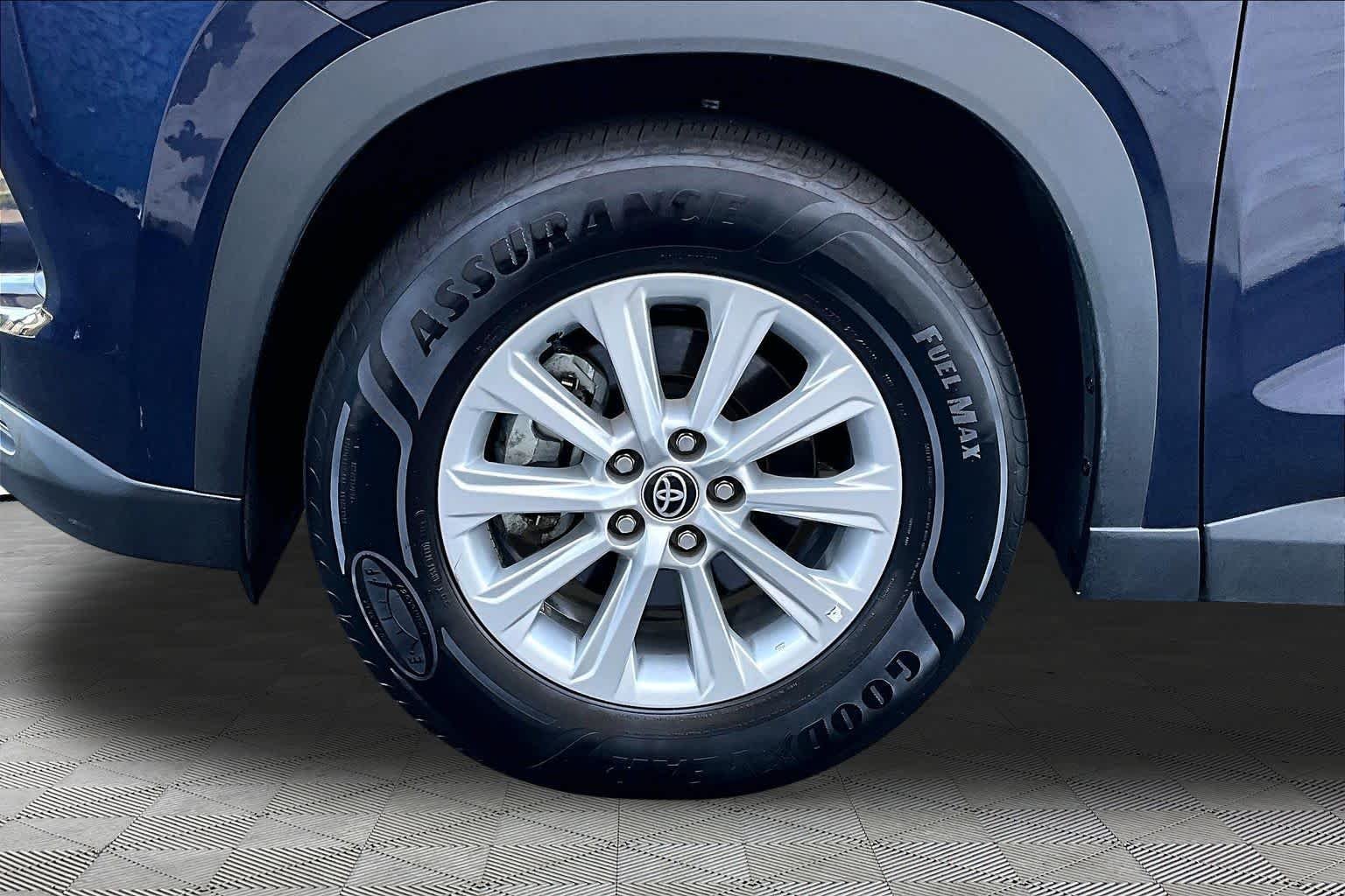Used 2025 Blueprint Toyota XLE image 11