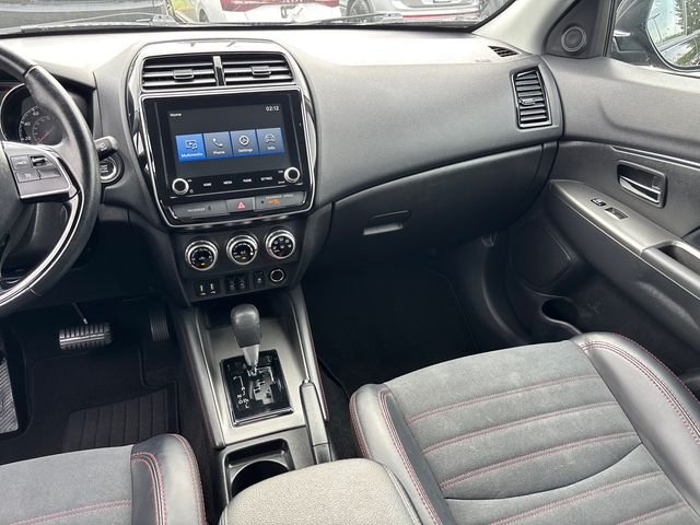 Used 2024 Black Mitsubishi 2.0 SE image 12