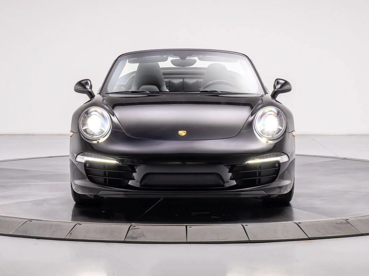 Used 2016 Black Porsche Carrera image 8