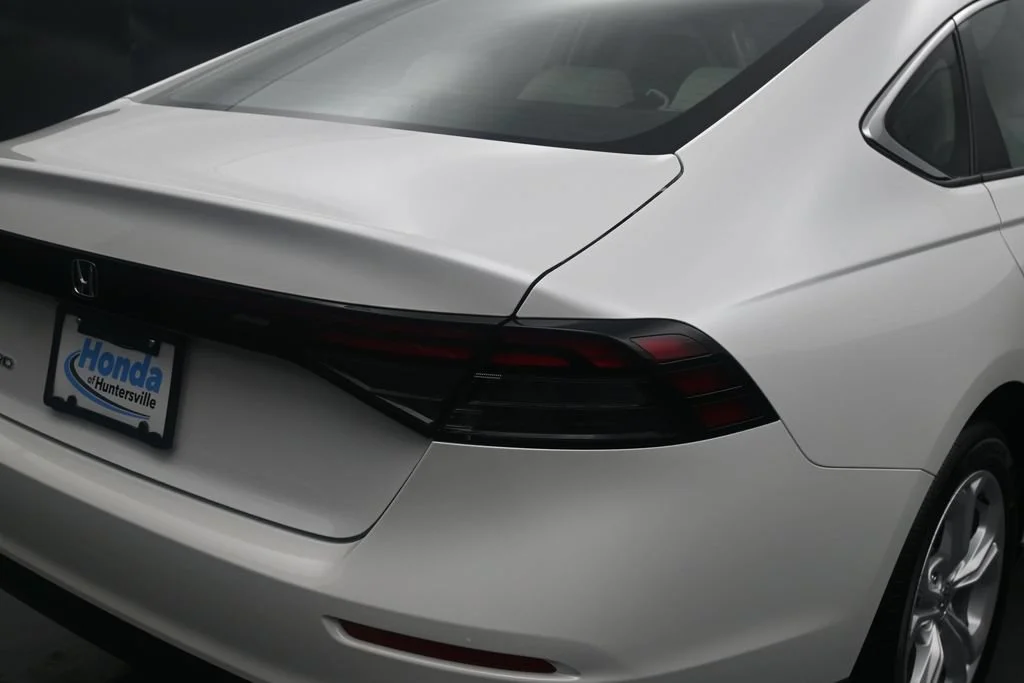 New 2026 Platinum White Pearl Honda LX image 9