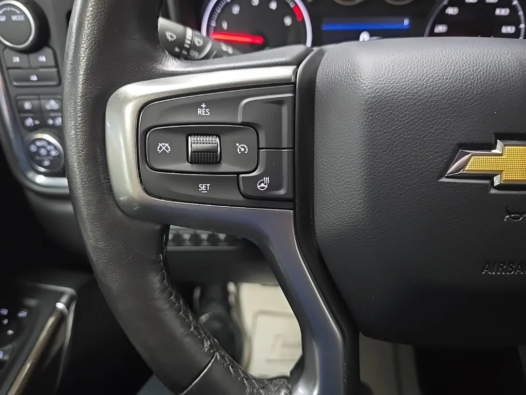 Used 2020 Blue Chevrolet LT image 19