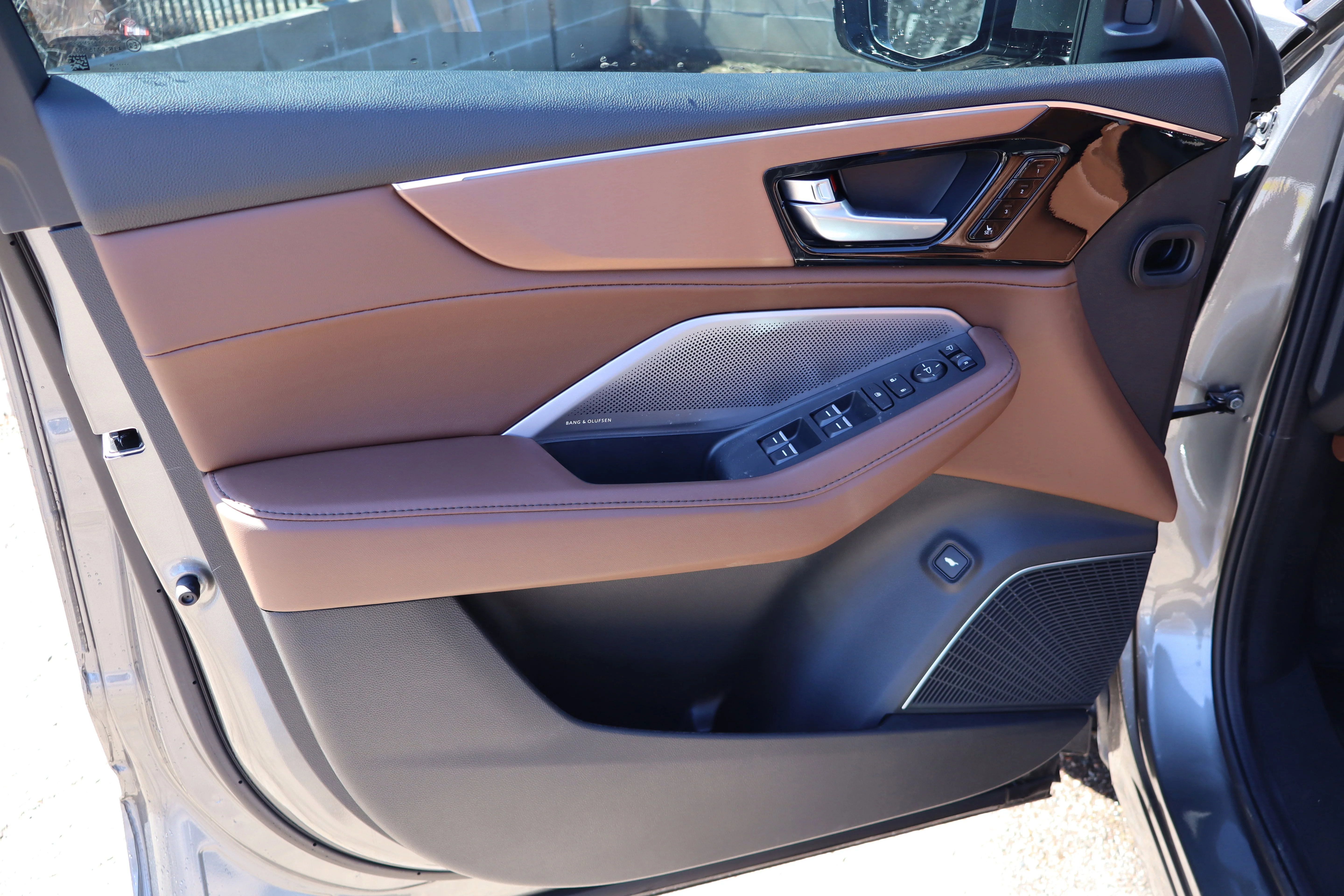 New 2026 Liquid Carbon Metallic Acura w/Technology Package image 24