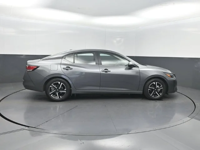 Used 2025 Gray Nissan SV image 28
