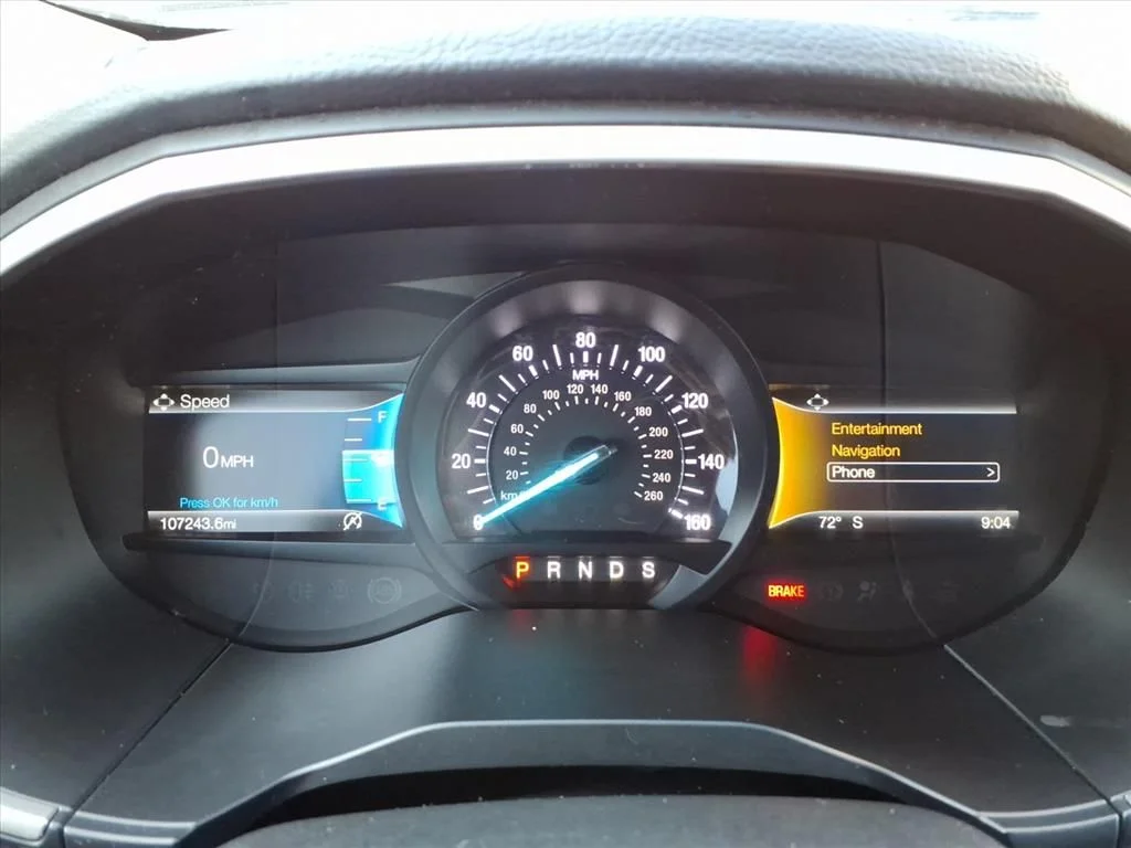 Used 2020 Silver Ford SEL image 18