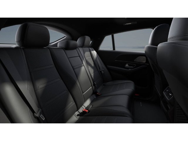 New 2027 MANUFAKTUR Moonlight White Metallic Mercedes-Benz AMG® GLE 53e 4MATIC+ Coupe image 5