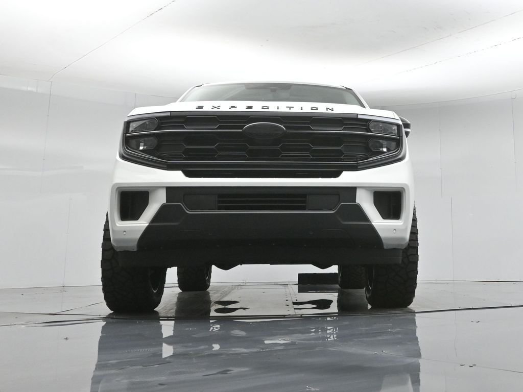 New 2026 Star White Metallic Tri-Coat Ford Active image 46