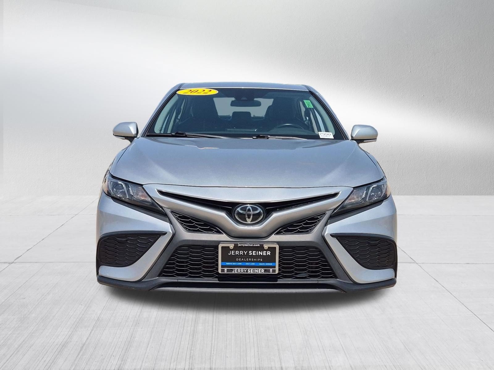 Used 2022 Celestial Silver Metallic Toyota SE image 8