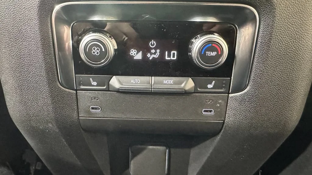 New 2026 Summit White GMC AT4 image 13
