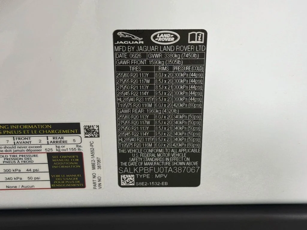 New 2026 Fuji White Land Rover SE 7 Seats image 34