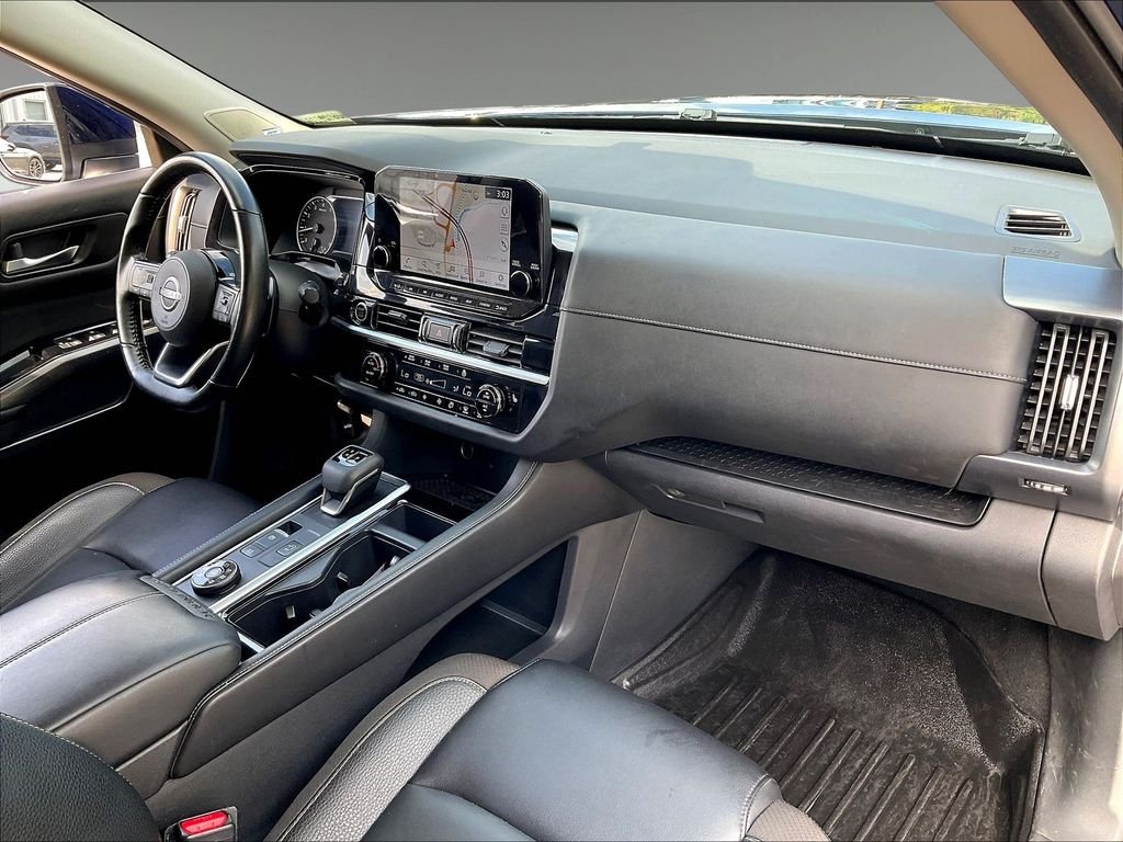 Used 2023 Deep Ocean Blue Pearl Nissan SL image 13