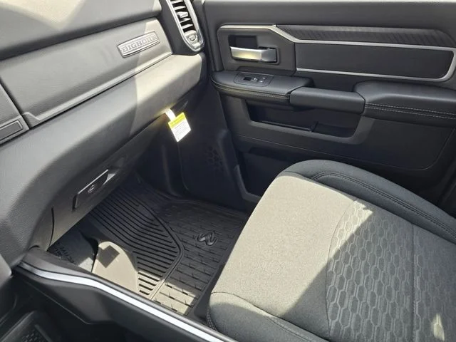 2025 RAM Ram 2500 Pickup Big Horn - Photo 18