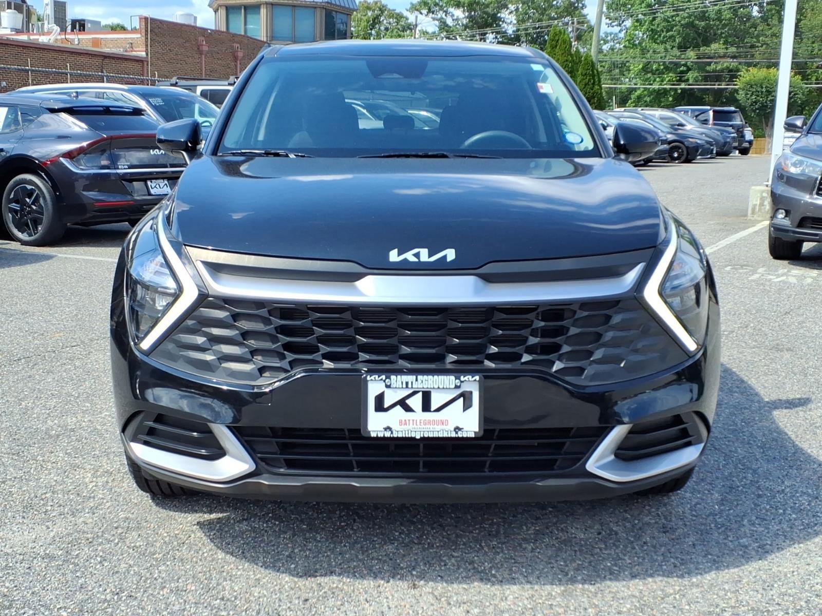 Certified Used 2023 Fusion Black Kia LX image 2