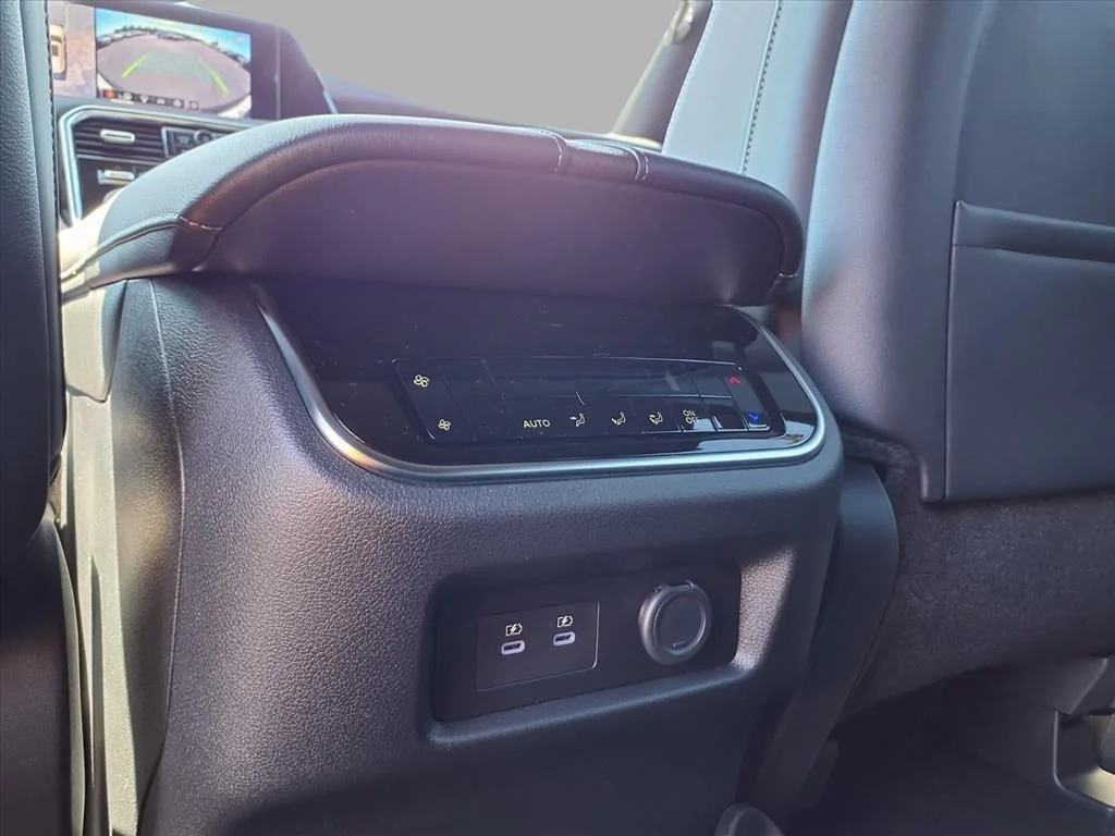 2026 Nissan Armada SL - Photo 22