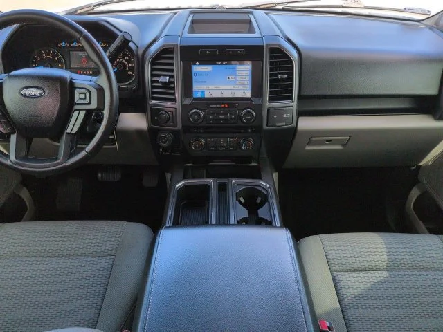 Used 2017 Oxford White Ford XLT image 15