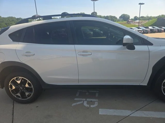 Used 2019 White Subaru 2.0i Premium image 3