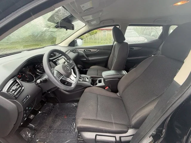 Used 2022 Magnetic Black Pearl Nissan S image 6