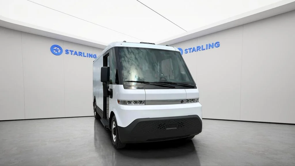 Used 2024 Oyster White BrightDrop EJY image 15