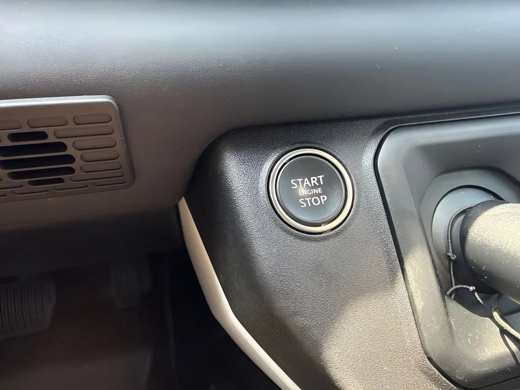 Used 2024 Gray Land Rover S image 14