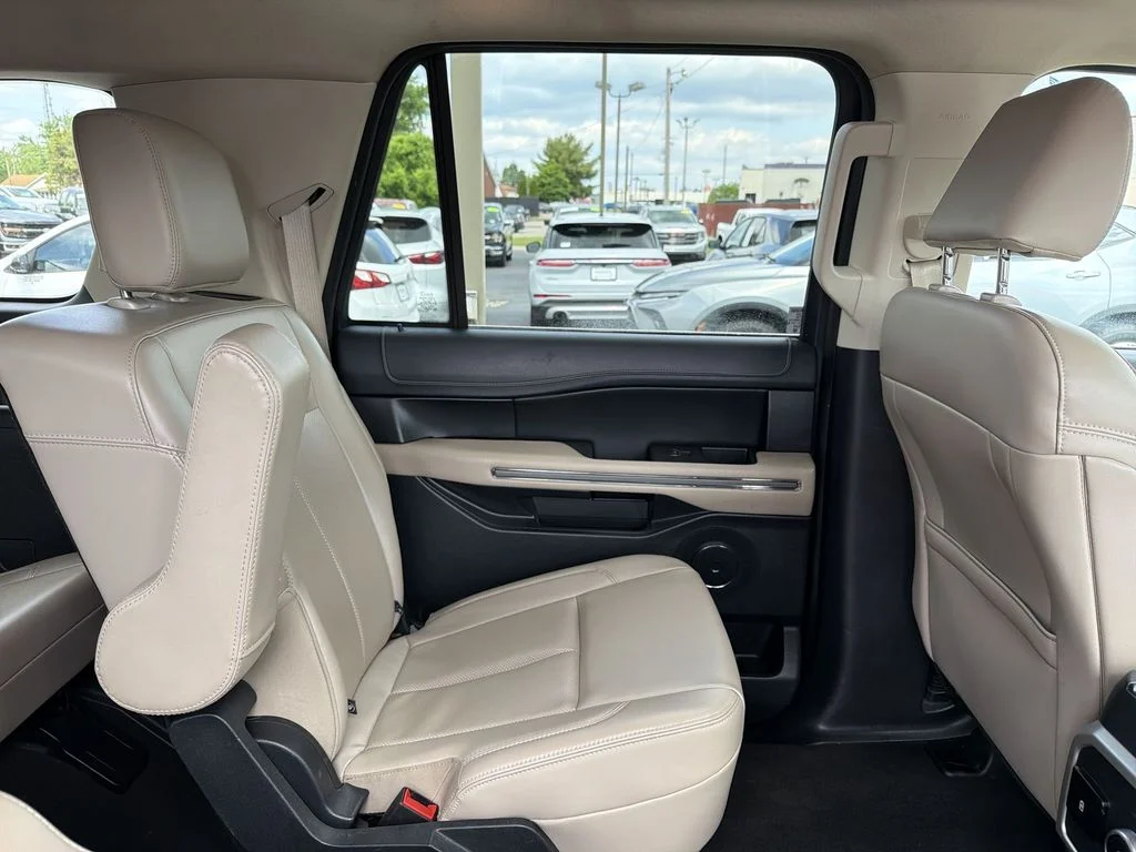 Used 2024 Gray Ford XLT image 14