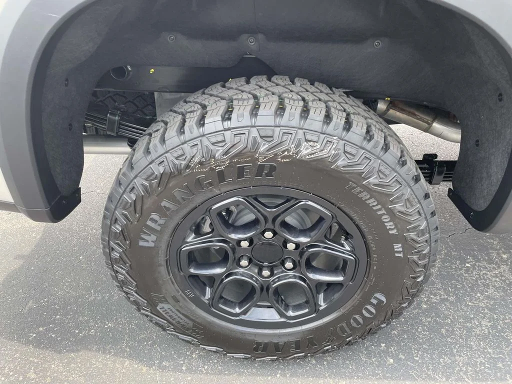 New 2026 White Sands Chevrolet ZR2 image 7