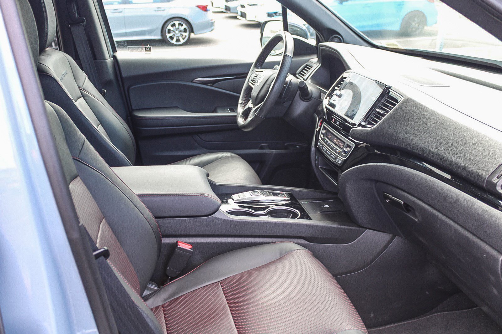 Certified Used 2025 Sonic Gray Pearl Honda AWD BLACK EDITION image 17