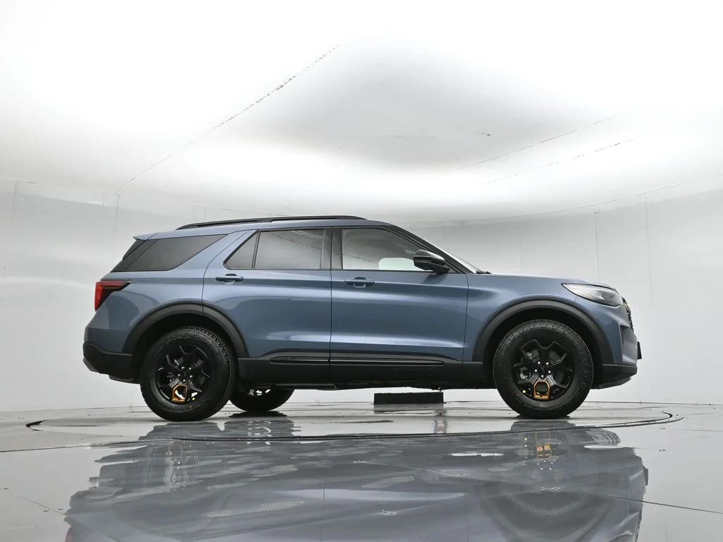 New 2026 Vapor Blue Metallic Ford Tremor image 53