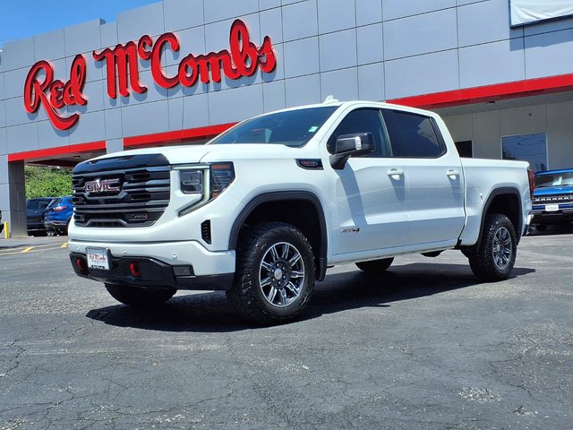 2025 GMC Sierra 1500 AT4