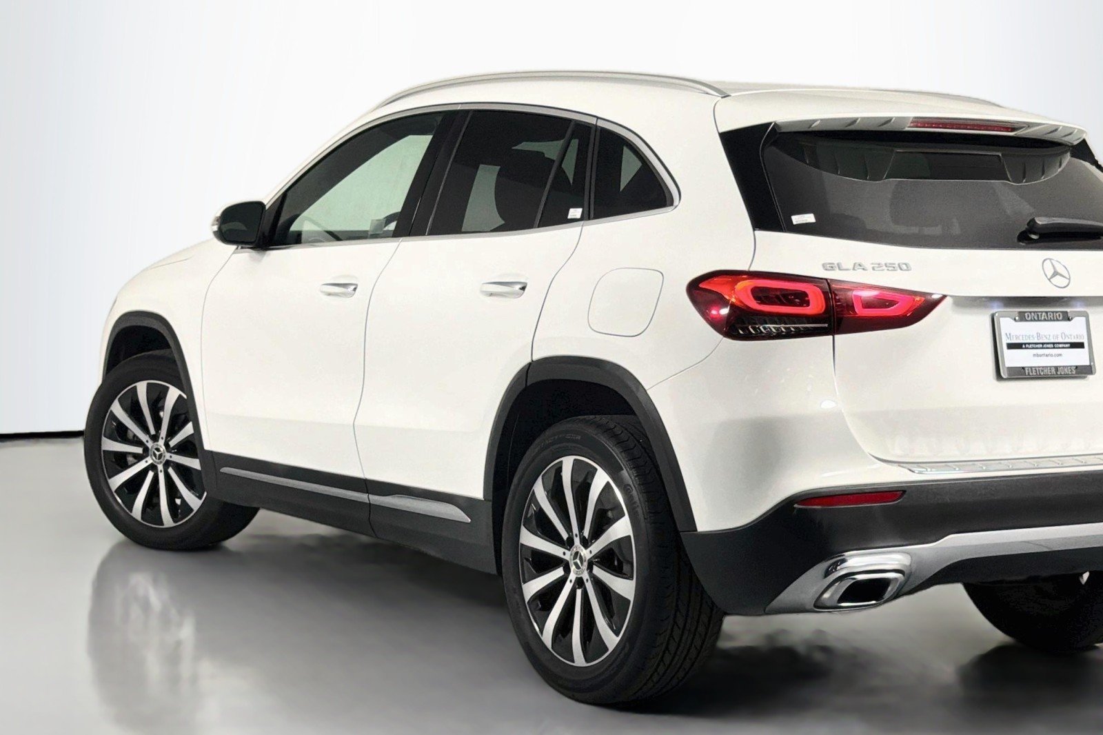 Used 2023 Polar White Mercedes-Benz 250 image 14
