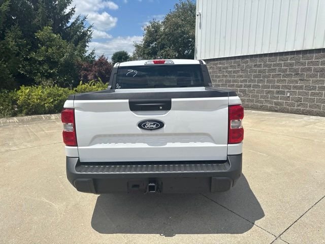 New 2026 Oxford White Ford XLT image 5