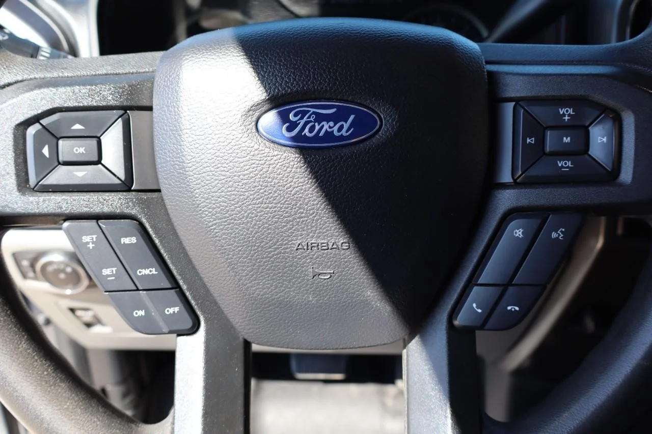 Used 2019 Ingot Silver Ford XLT image 12