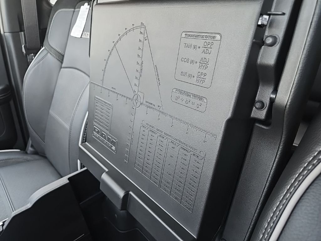 2026 RAM 2500 Laramie - Photo 86