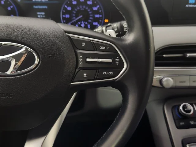Used 2020 Black Hyundai SEL image 24