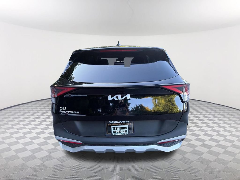 2025 Kia Sportage EX - Photo 6