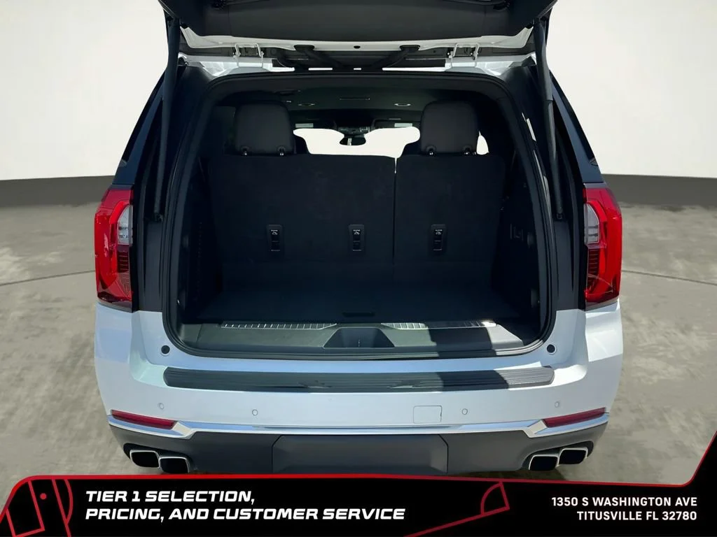 Used 2025 Summit White GMC Denali image 18