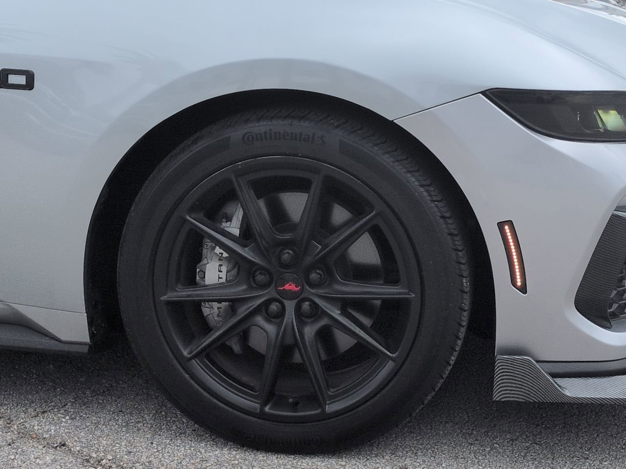 Used 2024 Silver Metallic Ford GT Premium image 10