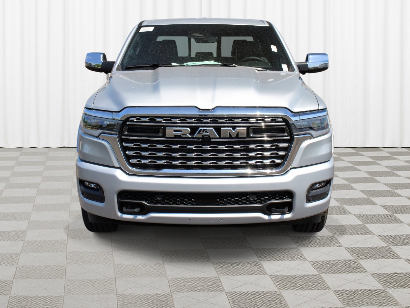 New 2026 Silver Zynith Exterior Paint RAM Limited image 32