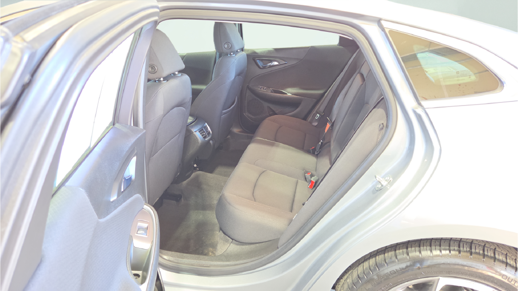 Used 2023 Gray Chevrolet LT image 33