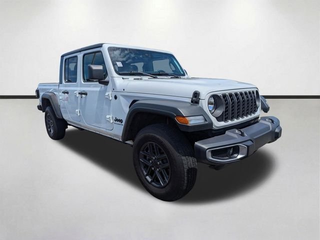 Used 2025 White Jeep Sport S image 2