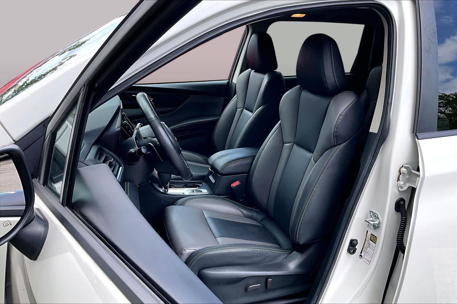 Used 2023 Crystal White Pearl Subaru Onyx Edition image 9