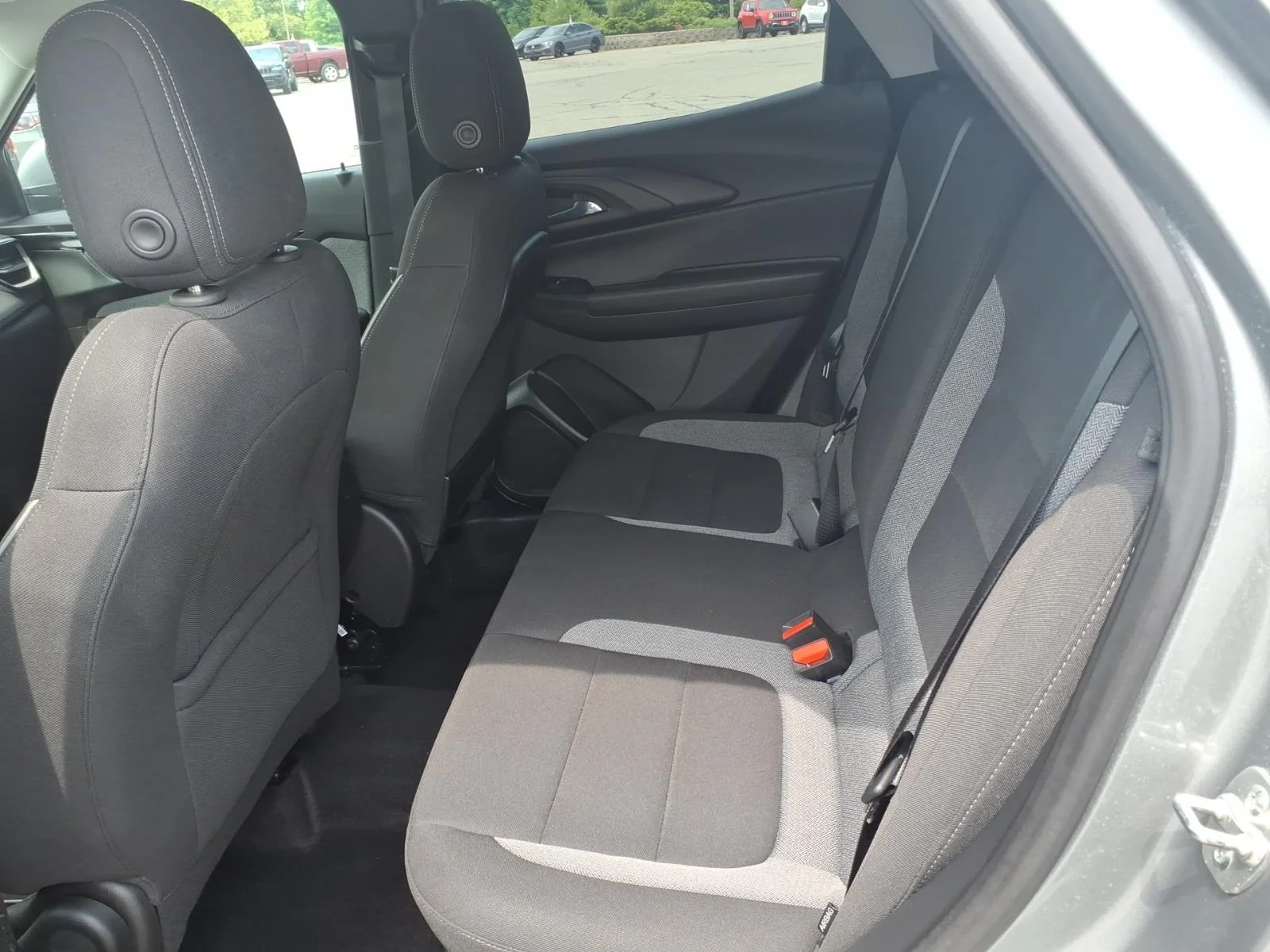 Used 2025 Sterling Gray Metallic Chevrolet LT image 15