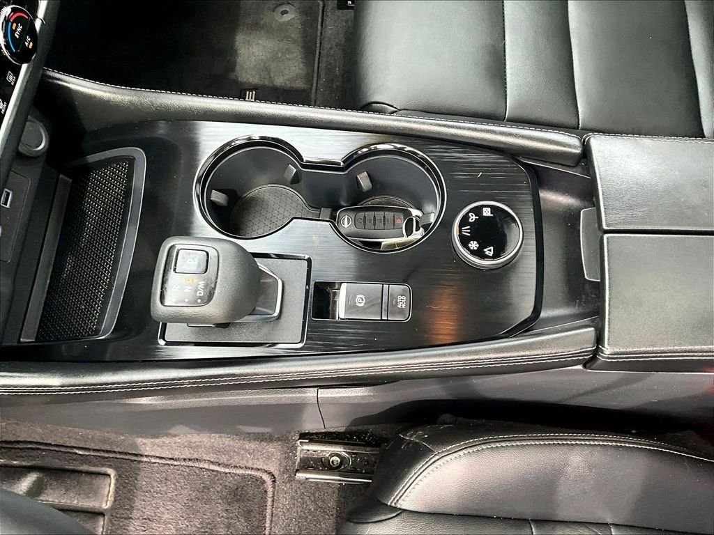 Used 2023 Gray Nissan SL image 19