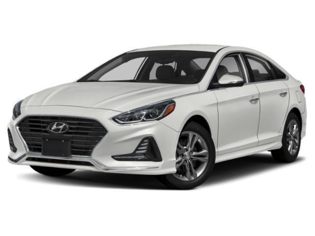 Used 2018 Quartz White Pearl Hyundai SE image 1