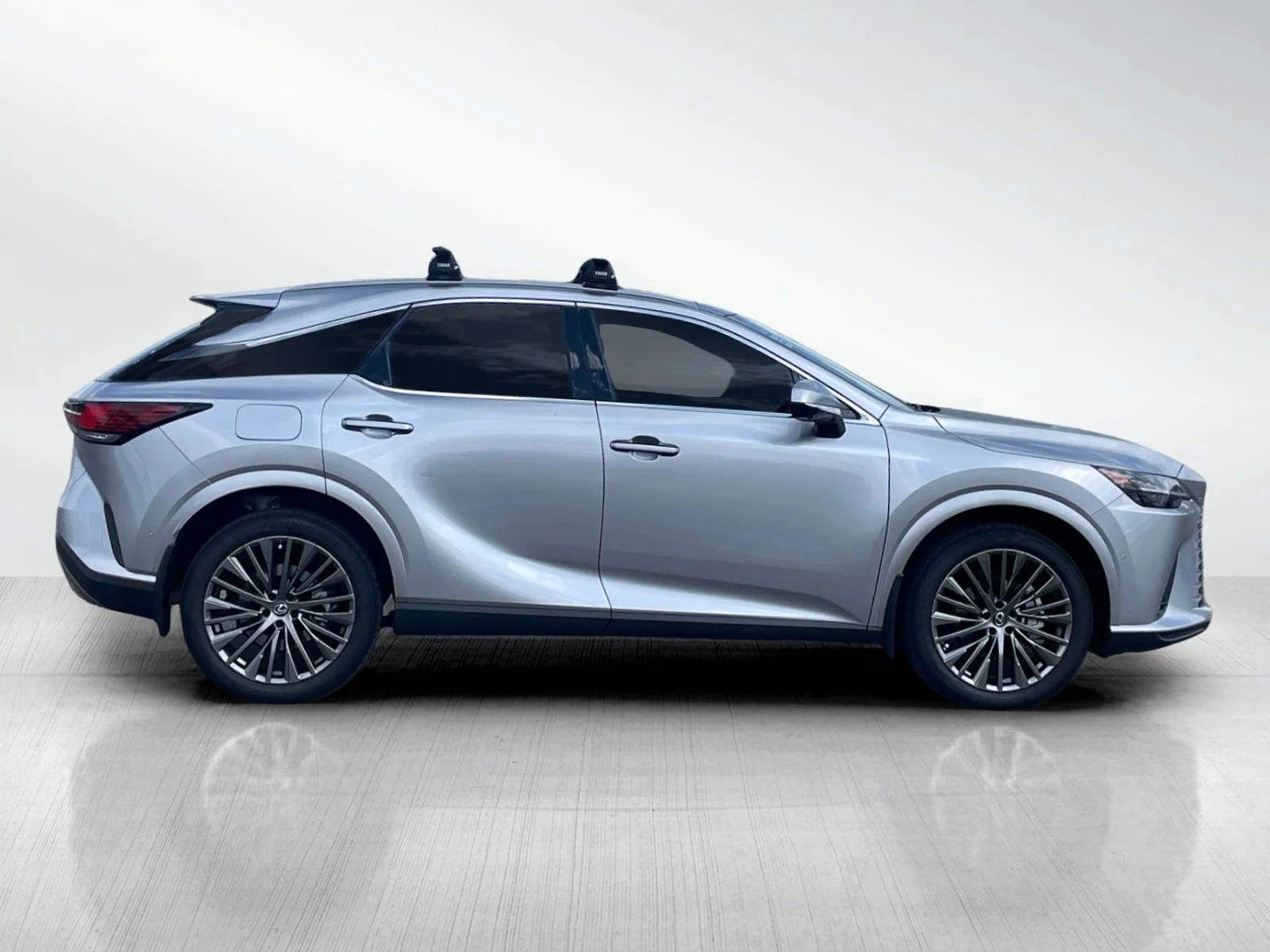 Used 2025 Iridium Lexus Luxury image 2