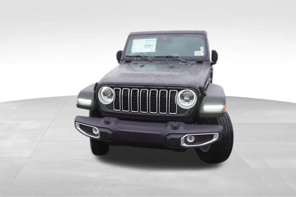 New 2025 Black Clear-Coat Exterior Paint Jeep Sahara image 8