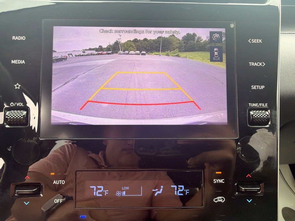 Used 2024 Gray Hyundai SEL image 25