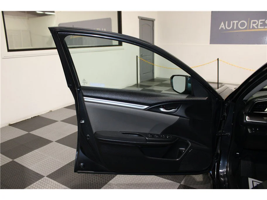 Used 2020 Dark Blue Honda LX image 11