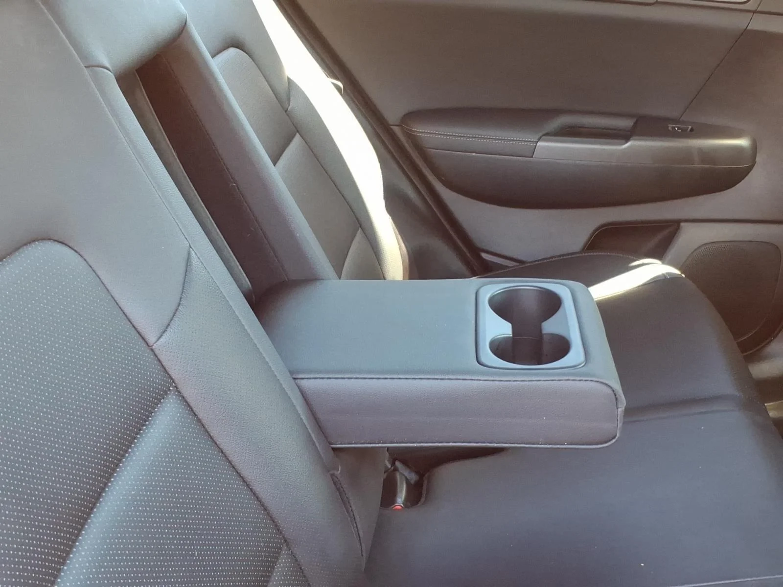 Used 2020 Burnished Copper Kia S image 27
