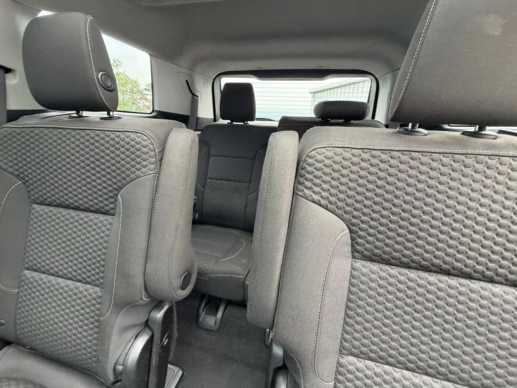 Used 2019 EBONY TWILIGHT METALLIC GMC SLE image 11