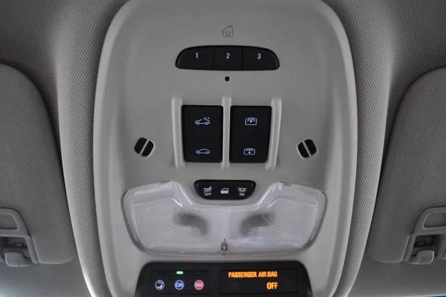 Used 2023  Buick Essence image 40
